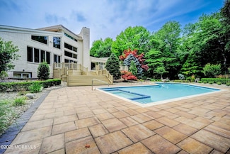 44 Nikki Ct, Morganville, NJ 07751