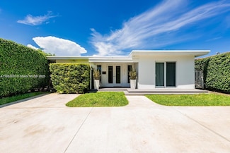 575 W 50th St, Miami Beach, FL 33140