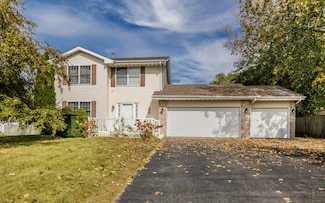 6038 Nimtz Rd, Loves Park, IL 61111