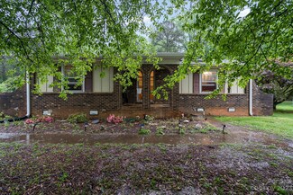 1822 Crandon Dr, Charlotte, NC 28216