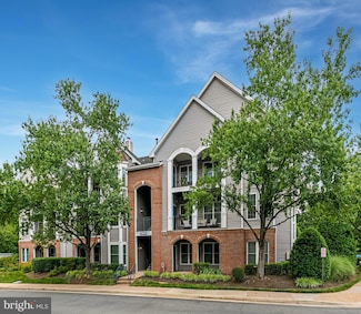 20419 Riverbend Square Unit 202, Sterling, VA 20165