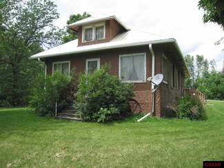 33613 130th St, Blue Earth, MN 56013