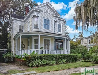 207 E 38th St, Savannah, GA 31401