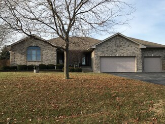 5001 Country Springs Dr, Johnsburg, IL 60051