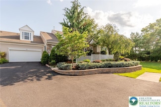1866 Felicity Ln, Hellertown, PA 18055