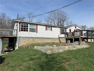 826 1st St, La Belle, PA 15450