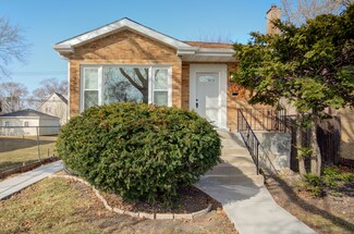 9230 S Greenwood Ave, Chicago, IL 60619