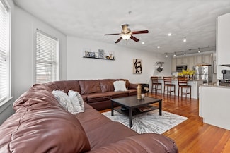 148-150 Leyden St Unit 2, Boston, MA 02128