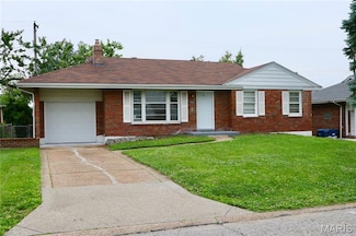 9423 Edgewater Dr, Saint Louis, MO 63136