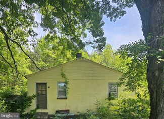 9387 Ladysmith Rd, Ruther Glen, VA 22546