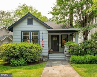 4436 49th St NW, Washington, DC 20016
