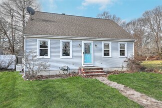 23 Lafayette Dr, Bristol, RI 02809