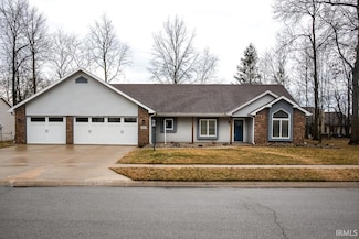 5311 Finch Ln, Fort Wayne, IN 46818