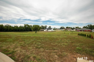 1303 Wayne Ave, Marion, IL 62959