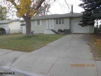 1426 Avenue P, Scottsbluff, NE 69361