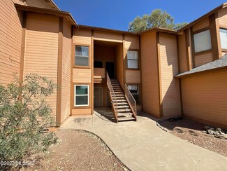 5684 S Wood Crest Dr, Tucson, AZ 85746