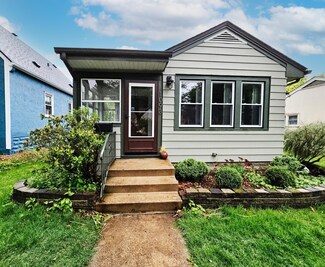 1093 Smith Ave S, Saint Paul, MN 55118