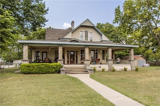 716 S Washington St, Siloam Springs, AR 72761
