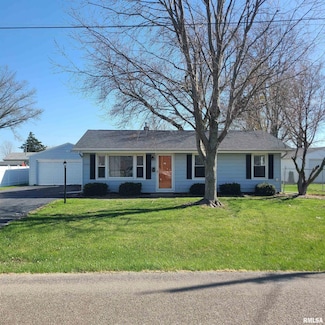 2080 Mcmasters Ave, Galesburg, IL 61401