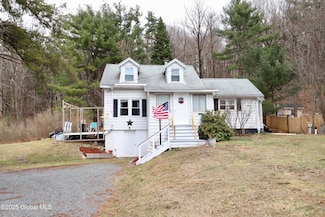 8488 Miller Hill Rd, Averill Park, NY 12018