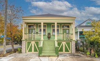 400 Elmira Ave, New Orleans, LA 70114