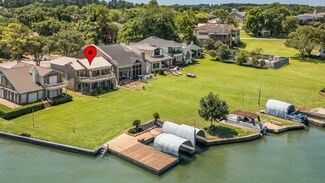 112 Cove Point, Montgomery, TX 77356