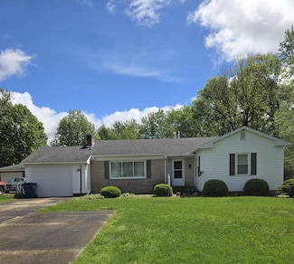 702 N Allen St, Robinson, IL 62454