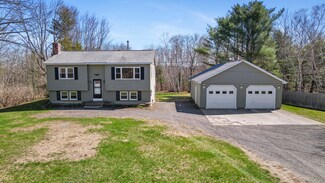 135 Williams Rd, Newport, ME 04953