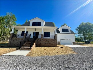 13381 W Patrick Henry Rd, Doswell, VA 23047
