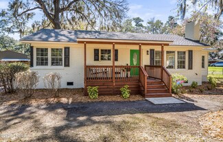 2420 Pine Ct N, Beaufort, SC 29902