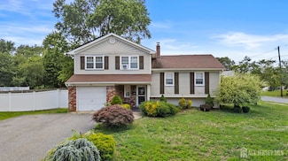 31 Brunswick Dr, Howell, NJ 07731