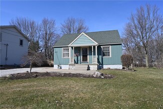 5077 French Creek Rd, Sheffield Village, OH 44054