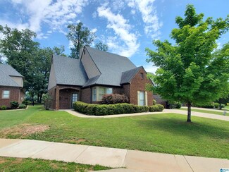 4270 Pine Valley Dr, Bessemer, AL 35022
