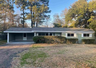 1101 Powers Dr, Tyler, TX 75701
