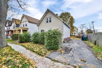 196 Eaton St, Buffalo, NY 14208