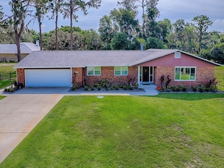 111 Cardinal Ln, Eustis, FL 32726