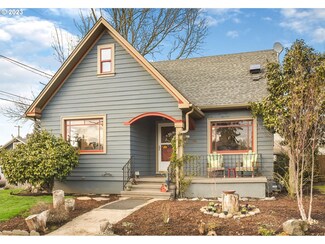 8105 SE Pine St, Portland, OR 97215