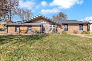 29 Westbrook Dr, O Fallon, MO 63366