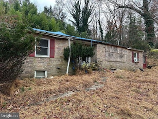 135 Bryn Mawr Ave, Newtown Square, PA 19073