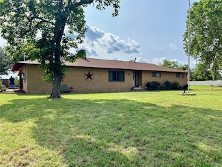 419 S Pershing St, Gorman, TX 76454