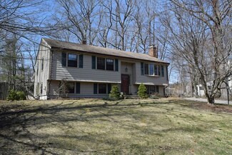 207 Colonial Rd, Abington, MA 02351