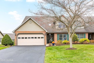 24 Rolling Ridge Dr, Milton, PA 17847