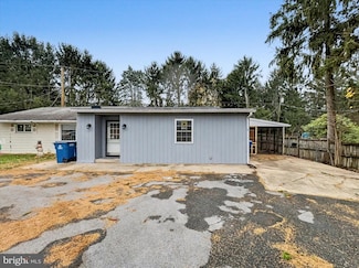 1830 Heishman Gardens, Carlisle, PA 17013