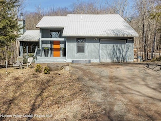 187 Wanatuska Ct, Highmount, NY 12465