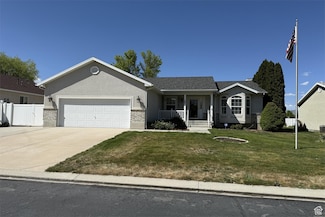 166 E Cove Rd, Saratoga Springs, UT 84045
