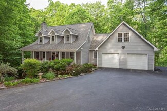 243 Hearthstone Way, Horse Shoe, NC 28742