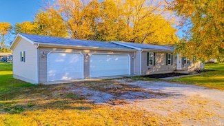 705 E Third St, Fairmount, IN 46928