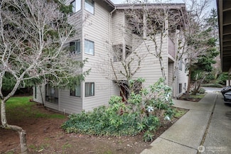 15141 Sunwood Blvd Unit EE11, Tukwila, WA 98188