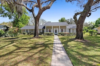 1355 Canary Dr, Deland, FL 32720