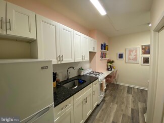 1735 Bainbridge St Unit 2, Philadelphia, PA 19146